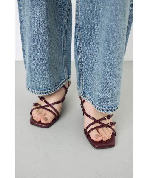 AZUL by moussy(アズールバイマウジー)の「【ロングセラー】ナローストラップサンダル(サンダル・レディース・ブラック/ブラウン/レッド・LL/LARGE/MEDIUM/SMALL)」の11枚目の写真