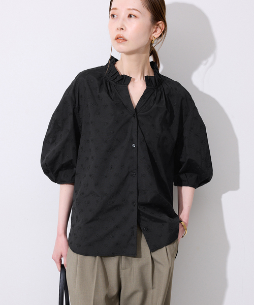 SLOBE IENA(スローブイエナ)の「《WEB・一部店舗限定》フラワー刺繍5分袖ブラウス(シャツ/ブラウス・レディース・スカイブルー/ブラック/ピンク・FREE)」の9枚目の写真