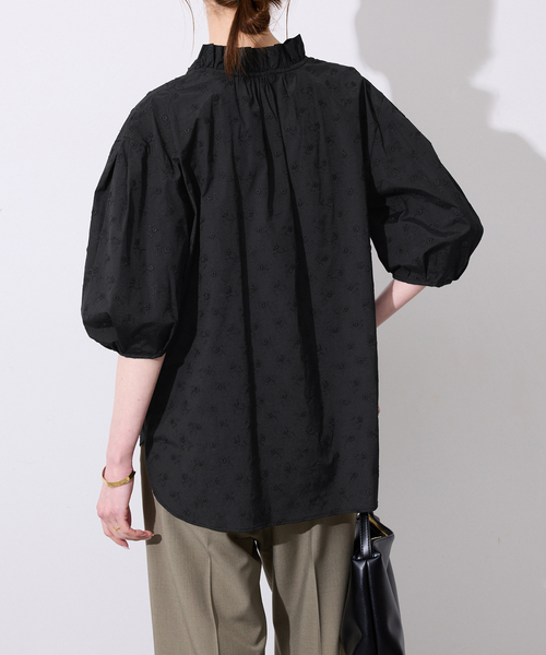SLOBE IENA(スローブイエナ)の「《WEB・一部店舗限定》フラワー刺繍5分袖ブラウス(シャツ/ブラウス・レディース・スカイブルー/ブラック/ピンク・FREE)」の12枚目の写真