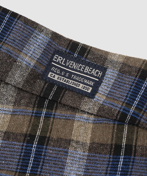 ERL（イーアールエル）の「UNISEX CHECK SHORTS WOVEN（その他パンツ・メンズ・グレー・S/M）」の5枚目の写真