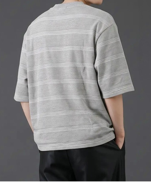 revertical(リバーティカル)の「ボーダージャガード サマーニットTシャツ/クルーネック 半袖トップス(Tシャツ/カットソー・メンズ・グレー/ホワイト/ブラック・MEDIUM/LARGE)」の14枚目の写真
