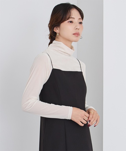 UR'S(ユアーズ)の「シアーベロアタートルネックプルオーバー(Tシャツ/カットソー・レディース・チャコール/ブラック/ブラウン/アイボリー・S/M/L)」の6枚目の写真