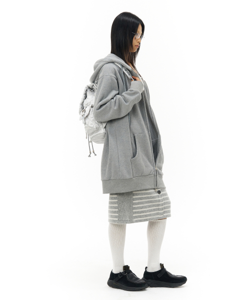 PAHISUM（パヒサム）の「グロッシーキルティングバックパック_シルバー（バックパック/リュック・レディース・その他・FREE）」の3枚目の写真