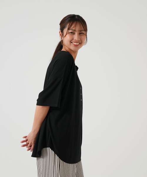 HEART MARKET(ハートマーケット)の「ヘンリーヘムテールチュニック(Tシャツ/カットソー・レディース・ナチュラル/ピンク/ブラック/ブルー/チャコール/ライトパープル・FREE)」の15枚目の写真
