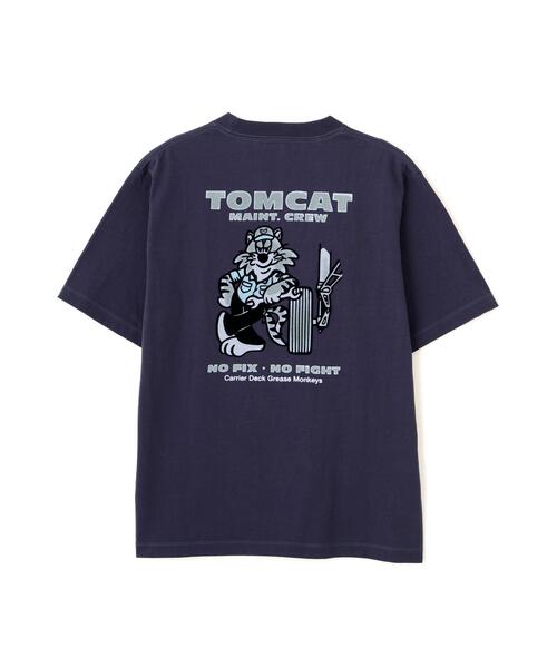 AVIREX(アヴィレックス)の「U.S. NAVY TOMCAT FLOCKY T-SHIRT / トムキャット フロッキープリント 半袖Tシャツ / AVIREX / アヴィレックス(Tシャツ/カットソー・メンズ・ネイビー/ホワイト/ブラック・X-LARGE/XX-LARGE/LARGE/MEDIUM)」の5枚目の写真