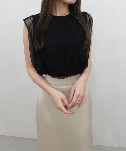SOELA（ソエラ）の「【INGNI　SOELA】オーガンジーレイヤードトップス／WEB限定（Tシャツ/カットソー・レディース・ブラック/オフホワイト・FREE）」の6枚目の写真