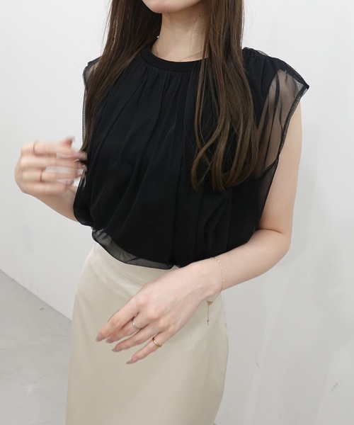 SOELA（ソエラ）の「【INGNI　SOELA】オーガンジーレイヤードトップス／WEB限定（Tシャツ/カットソー・レディース・ブラック/オフホワイト・FREE）」の7枚目の写真
