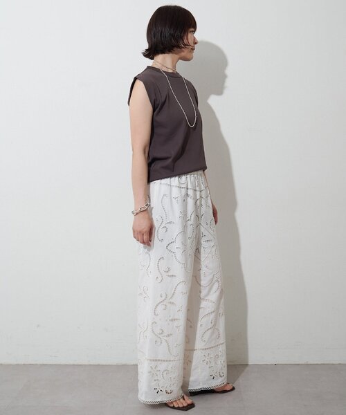 Whim Gazette(ウィムガゼット)の「カットワークレースパンツ/セットアップ可(その他パンツ・レディース・ピンクベージュ/オフホワイト・FREE)」の8枚目の写真