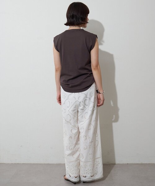 Whim Gazette(ウィムガゼット)の「カットワークレースパンツ/セットアップ可(その他パンツ・レディース・ピンクベージュ/オフホワイト・FREE)」の7枚目の写真