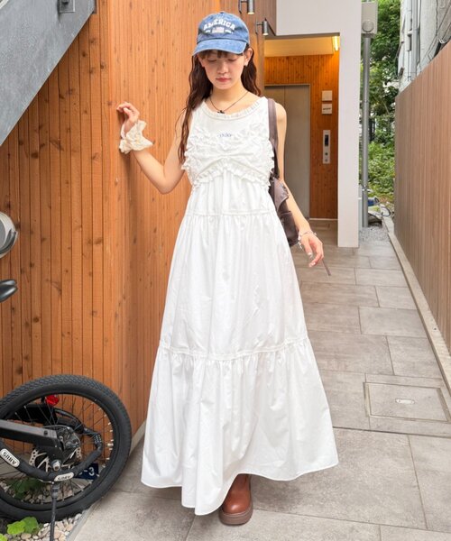 w closet（ダブルクローゼット）の「レース切替キャミワンピース（ワンピース・レディース・オフホワイト/サックスブルー/レッド/ブラック・FREE）」の7枚目の写真
