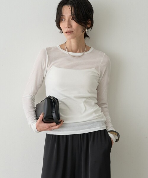 qualite(カリテ)の「【接触冷感素材】ストレッチフライスカットソー(Tシャツ/カットソー・レディース・その他/オフホワイト/チャコールグレー・フリー)」の4枚目の写真