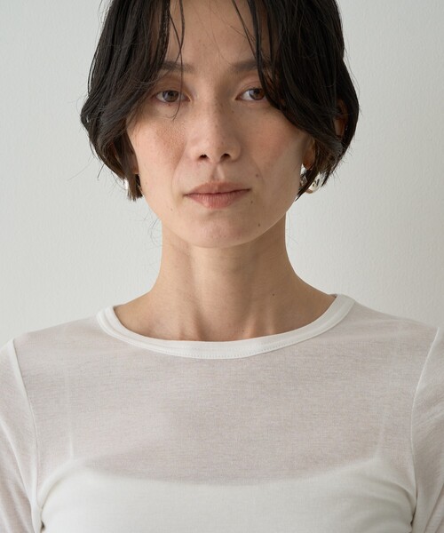 qualite(カリテ)の「【接触冷感素材】ストレッチフライスカットソー(Tシャツ/カットソー・レディース・その他/オフホワイト/チャコールグレー・フリー)」の14枚目の写真