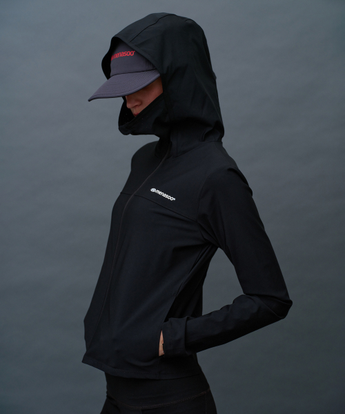 MENASOO（ミナス）の「Face Cover Zip Up Jersey_Black（ナイロンジャケット・レディース・ブラック・SMALL/MEDIUM/LARGE/X-LARGE）」の13枚目の写真