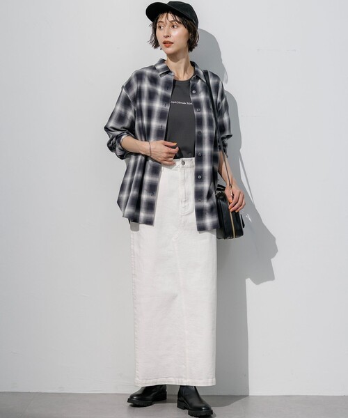 23区 L(ニジュウサンクオオキイサイズ)の「コットンミックスチェック シャツ(シャツ/ブラウス・レディース・ネイビー系3/ダークブラウン系3・44/46/48)」の8枚目の写真