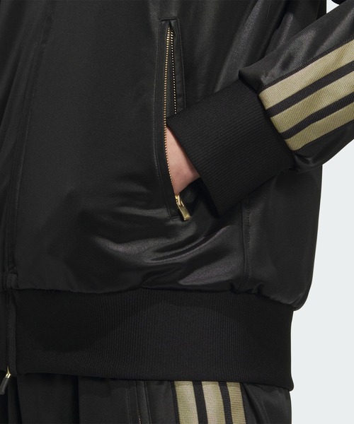 adidas（アディダス）の「Stadium Gold レギュラーフィット トラックトップ / ジャージ / トラックジャケット / アディダス adidas（ジャージ・メンズ・ブラック×ゴールド・MEDIUM/SMALL/X-SMALL/X-LARGE/LARGE/3XL/XX-LARGE）」の5枚目の写真