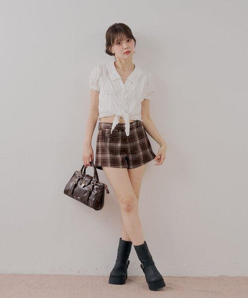Chico(チコ)の「【新色登場/2サイズ展開】ローウエストコンパクトショートパンツ(その他パンツ・レディース・ベージュ系その他2/ブラウン系その他2/ブラック・SMALL/MEDIUM)」の15枚目の写真