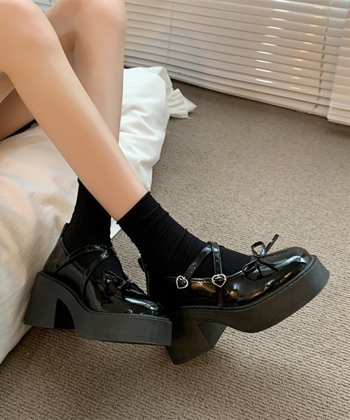 Miniministore(ミニミニストア)の「厚底ローファー リボン レディース(ローファー・レディース・ブラック/シルバー/アイボリー・25.0cm/24.5cm/24.0cm/22.5cm/23.5cm/23.0cm)」の4枚目の写真