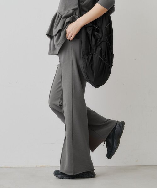 Kastane(カスタネ)の「【KATOMARI企画】EASY FLARE SWEAT PANTS(スウェットパンツ・レディース・グレー/チャコールグレー・0/1)」の7枚目の写真