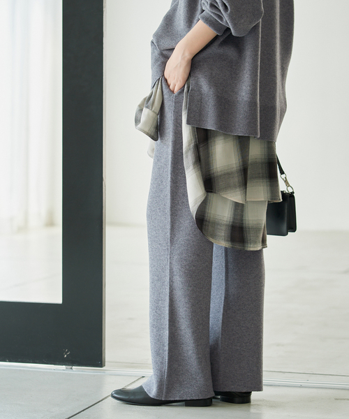 SLOBE IENA(スローブイエナ)の「《WEB限定/シリーズあり/》ウォッシャブルスムースニットパンツ(その他パンツ・レディース・チャコールグレー/ネイビー・FREE)」の7枚目の写真