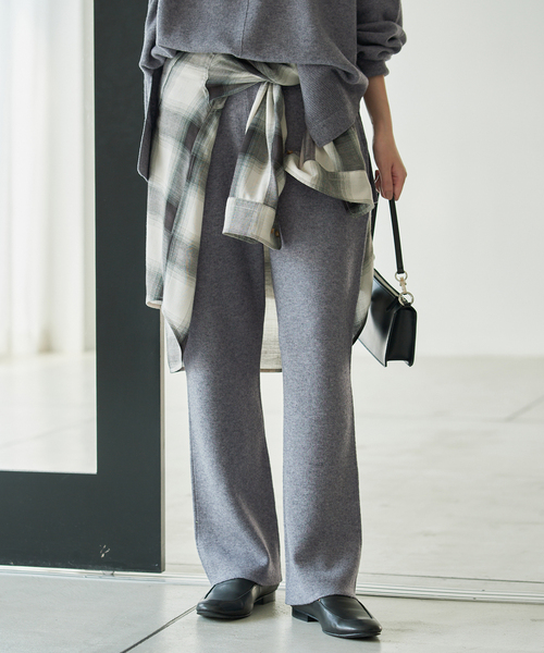 SLOBE IENA(スローブイエナ)の「《WEB限定/シリーズあり/》ウォッシャブルスムースニットパンツ(その他パンツ・レディース・チャコールグレー/ネイビー・FREE)」の8枚目の写真