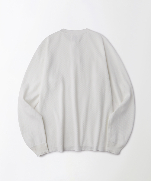 OUTSTANDING(アウトスタンディング)の「THERMAL VINTAGE HENLEY NECK LONG SLEEVE TEE_OFF WHITE(Tシャツ/カットソー・メンズ・その他・MEDIUM/LARGE/X-LARGE)」の2枚目の写真
