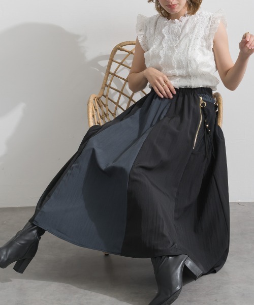 Material(Avenue)(マテリアル)の「【Material】シャドーナイロン チャーム付きメッシュポケット フレア イージー ロング スカート(スカート・レディース・ダークブラウン/テラコッタ/ブラック・FREE)」の2枚目の写真