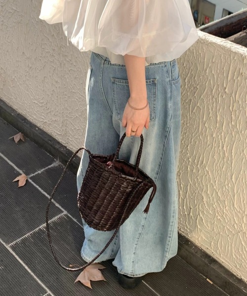 FLINEA(フリネア)の「ワイドデニムパンツ(デニムパンツ・レディース・ブルー・S/M/L)」の5枚目の写真
