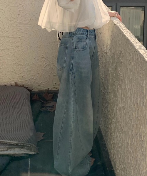 FLINEA(フリネア)の「ワイドデニムパンツ(デニムパンツ・レディース・ブルー・S/M/L)」の7枚目の写真