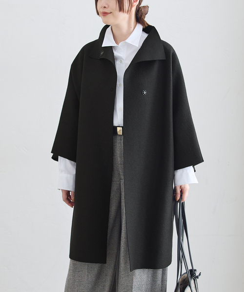 HARRIS WHARF LONDON(ハリスワーフロンドン)の「HARRIS WHARF LONDON 別注 Women kimono mantle pressed wool コート(その他アウター・レディース・ブラック/アイボリー・42)」の20枚目の写真