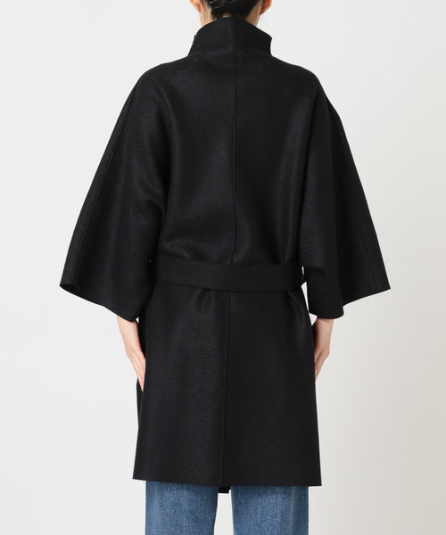 HARRIS WHARF LONDON(ハリスワーフロンドン)の「HARRIS WHARF LONDON 別注 Women kimono mantle pressed wool コート(その他アウター・レディース・ブラック/アイボリー・42)」の3枚目の写真