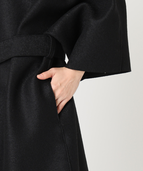 HARRIS WHARF LONDON(ハリスワーフロンドン)の「HARRIS WHARF LONDON 別注 Women kimono mantle pressed wool コート(その他アウター・レディース・ブラック/アイボリー・42)」の7枚目の写真