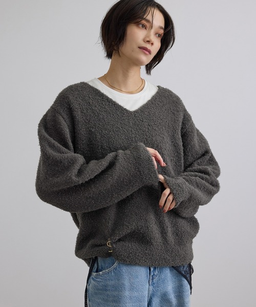 SALON adam et rope'（サロン アダム エ ロペ）の「【WEB限定】ループヤーンVネックプルオーバー（ニット/セーター・レディース・オフホワイト/チャコールグレー・FREE）」の6枚目の写真