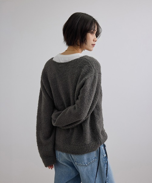 SALON adam et rope'（サロン アダム エ ロペ）の「【WEB限定】ループヤーンVネックプルオーバー（ニット/セーター・レディース・オフホワイト/チャコールグレー・FREE）」の7枚目の写真