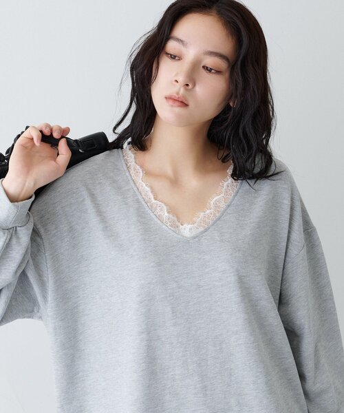 CIAOPANIC TYPY(チャオパニックティピー)の「∴前後2WAYレースドッキングスウェット(スウェット・レディース・ブラウン/ブラック/グレー・ONE SIZE)」の3枚目の写真