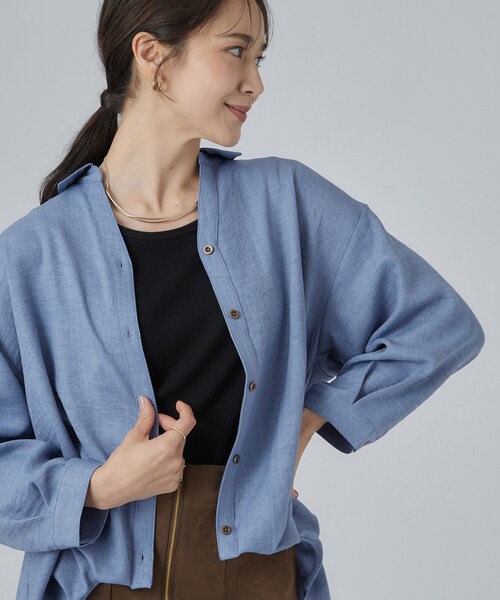 SHOO・LA・RUE（シューラルー）の「【S-LL】洗濯後しわになりにくい インしてる風シャツ（シャツ/ブラウス・レディース・チャコールグレー/ブルー/ライトベージュ/ブラウン系その他・04/03/02/01）」の4枚目の写真