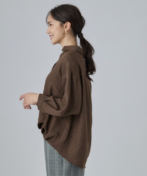 SHOO・LA・RUE（シューラルー）の「【S-LL】洗濯後しわになりにくい インしてる風シャツ（シャツ/ブラウス・レディース・チャコールグレー/ブルー/ライトベージュ/ブラウン系その他・04/03/02/01）」の10枚目の写真