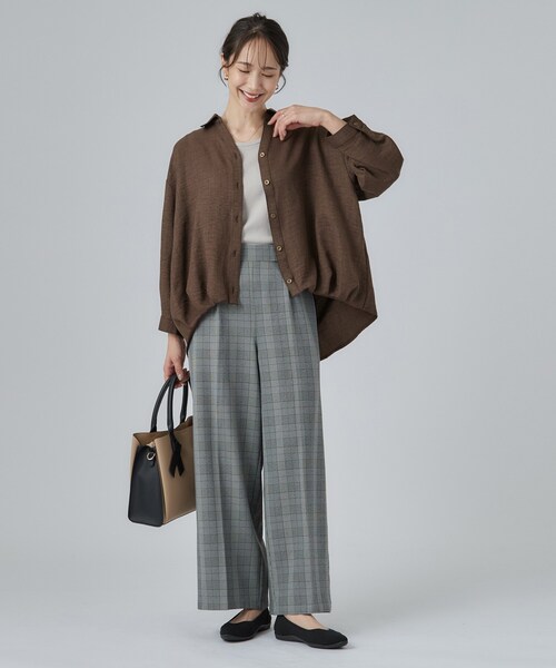 SHOO・LA・RUE（シューラルー）の「【S-LL】洗濯後しわになりにくい インしてる風シャツ（シャツ/ブラウス・レディース・チャコールグレー/ブルー/ライトベージュ/ブラウン系その他・04/03/02/01）」の11枚目の写真