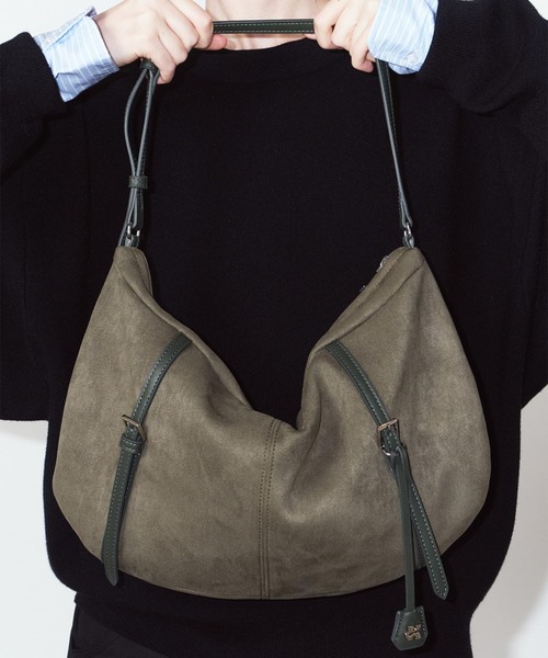 Knuth Marf(クヌースマーフ)の「Knuth Marf / クヌースマーフ suede moon bag(ショルダーバッグ・レディース・ブラウン/カーキ・FREE)」の2枚目の写真