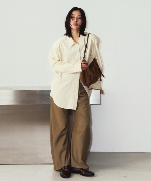 Knuth Marf(クヌースマーフ)の「Knuth Marf / クヌースマーフ suede moon bag(ショルダーバッグ・レディース・ブラウン/カーキ・FREE)」の18枚目の写真