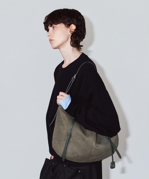Knuth Marf(クヌースマーフ)の「Knuth Marf / クヌースマーフ suede moon bag(ショルダーバッグ・レディース・ブラウン/カーキ・FREE)」の7枚目の写真