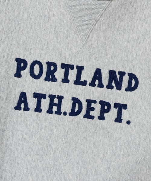 Champion（チャンピオン）の「チャンピオン Champion RW CREW NECK SWEATSHIRT（スウェット・レディース・ダークグレー/ライトグレー/ブラウン/ネイビー・M/L）」の11枚目の写真