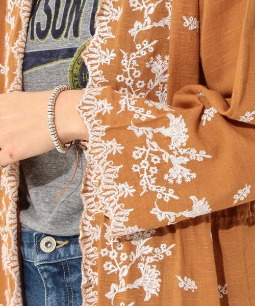 Another Edition（アナザーエディション）の「フラワー刺繍ガウン/ AEBC FLW EMB GOWN（カーディガン/ボレロ・レディース・オフホワイト/コバルトブルー/マスタード・フリー）」の11枚目の写真
