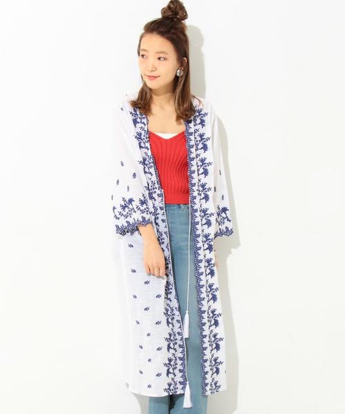 Another Edition（アナザーエディション）の「フラワー刺繍ガウン/ AEBC FLW EMB GOWN（カーディガン/ボレロ・レディース・オフホワイト/コバルトブルー/マスタード・フリー）」の7枚目の写真