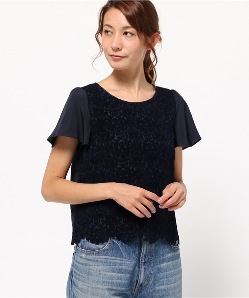 NATURAL BEAUTY BASIC(ナチュラルビューティーベーシック)の「フロッキーレースセットアップ ブラウス(シャツ/ブラウス・レディース・ネイビー/ベージュ・SMALL/MEDIUM)」の2枚目の写真