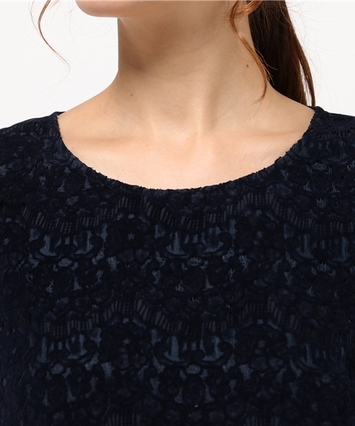 NATURAL BEAUTY BASIC(ナチュラルビューティーベーシック)の「フロッキーレースセットアップ ブラウス(シャツ/ブラウス・レディース・ネイビー/ベージュ・SMALL/MEDIUM)」の4枚目の写真
