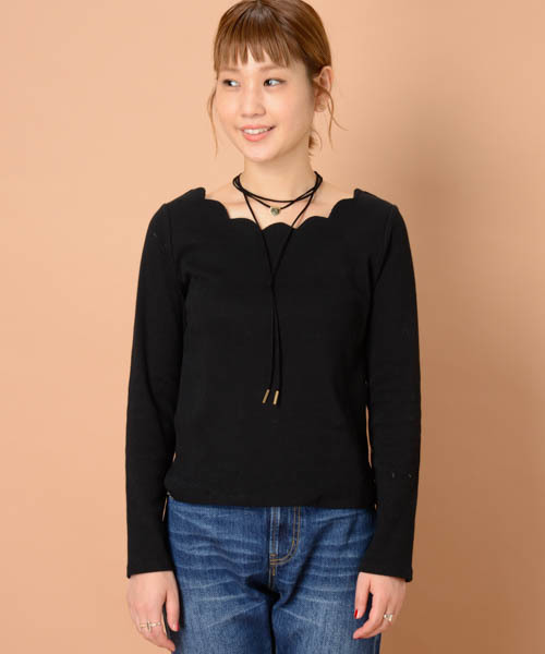 mystic(ミスティック)の「衿スカラッププルオーバー(Tシャツ/カットソー・レディース・レッド/ライトグレー/キャメル/ブラック/チャコールグレー・フリ-)」の15枚目の写真