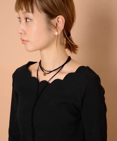 mystic(ミスティック)の「衿スカラッププルオーバー(Tシャツ/カットソー・レディース・レッド/ライトグレー/キャメル/ブラック/チャコールグレー・フリ-)」の19枚目の写真