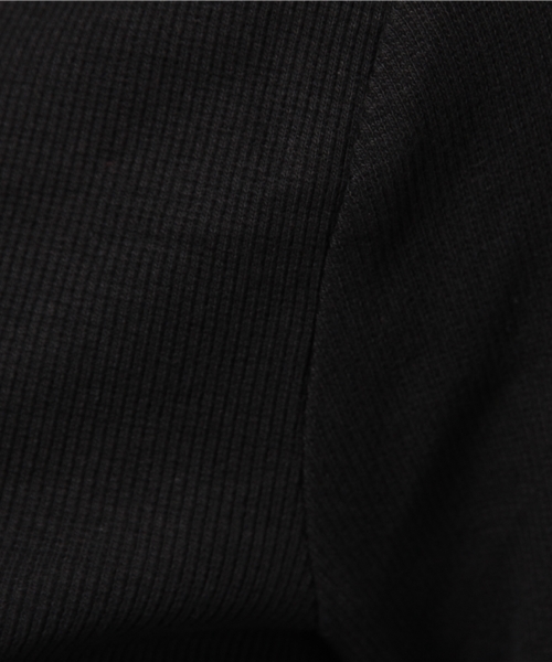 mystic(ミスティック)の「衿スカラッププルオーバー(Tシャツ/カットソー・レディース・レッド/ライトグレー/キャメル/ブラック/チャコールグレー・フリ-)」の7枚目の写真