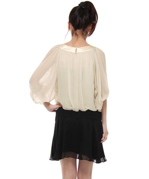 GRACE CONTINENTAL（グレースコンチネンタル）の「ドルマンジョーゼットワンピース　KW「オケージョン」（ワンピース・レディース・グレー/ベージュ・36）」の4枚目の写真