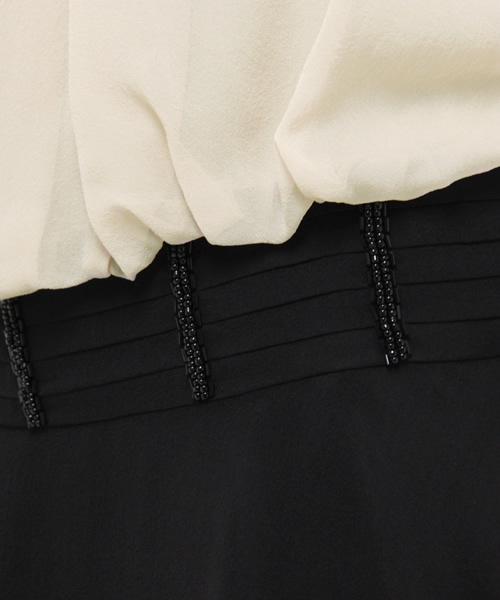 GRACE CONTINENTAL（グレースコンチネンタル）の「ドルマンジョーゼットワンピース　KW「オケージョン」（ワンピース・レディース・グレー/ベージュ・36）」の10枚目の写真